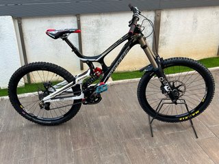 Bicicleta Santa Cruz Descenso mod.V10