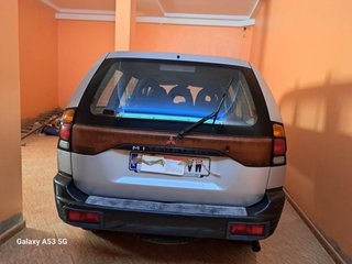 Mitsubishi Montero 2002