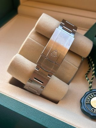 Rolex Oyster Perpetual 34mm  Ref. 124200