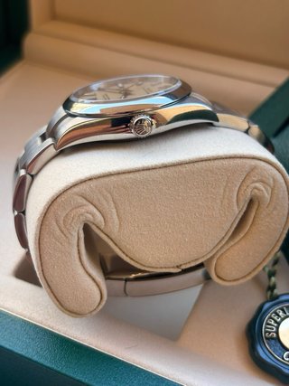Rolex Oyster Perpetual 34mm  Ref. 124200