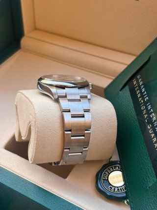 Rolex Oyster Perpetual 34mm  Ref. 124200