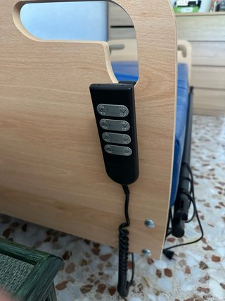 Cama ortopédica articulada eléctrica sin colchón