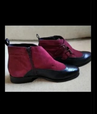 Botines de piel y ante con hebillas