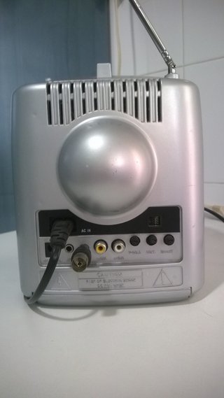 TV B/N + Radio AM/FM Stevenson Compacta