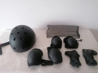Patines en línea rojos y negros ajustables