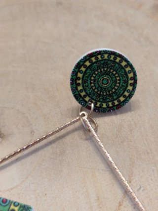Pendientes colgantes de madera con diseño