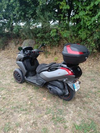 Peugeot Metropolis 400 rs Carnet B1