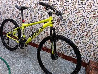 Bicicleta de Montaña Titan 26 Amarilla