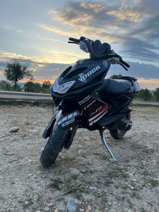 Yamaha Aerox 49cc Negra