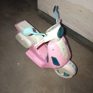 Scooter Nancy Rosa