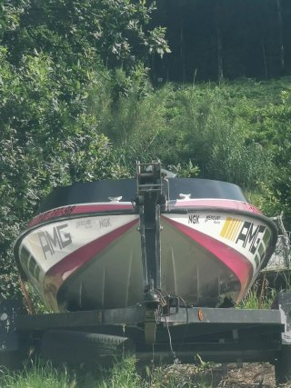 Lancha rápida 85cv