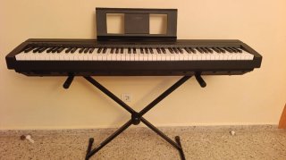 Piano Digital Yamaha Negro