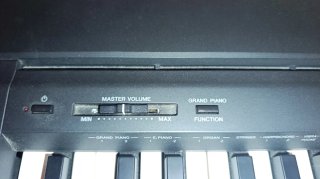 Piano Digital Yamaha Negro