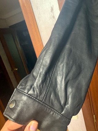 Chaqueta de cuero negra