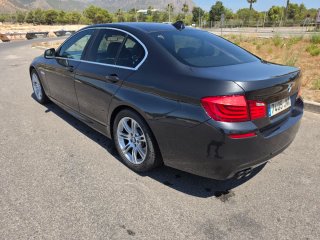 BMW 520d volante a la derecha
