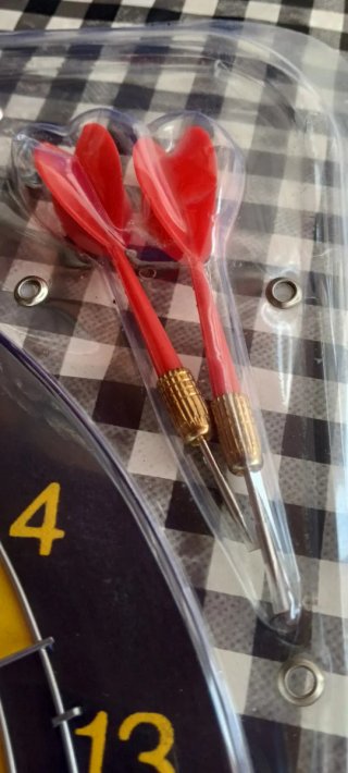 Juego de dardos con 4 dardos