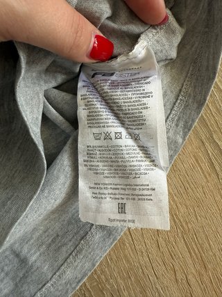 FB Sister T-Shirt Gr. L in Grau