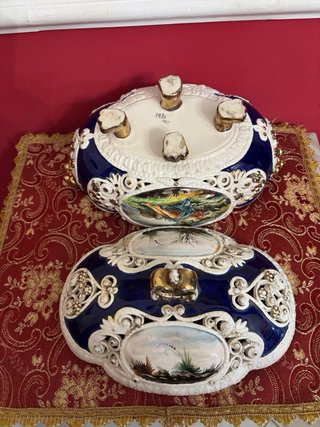 Antico centrotavola porcellana decorato