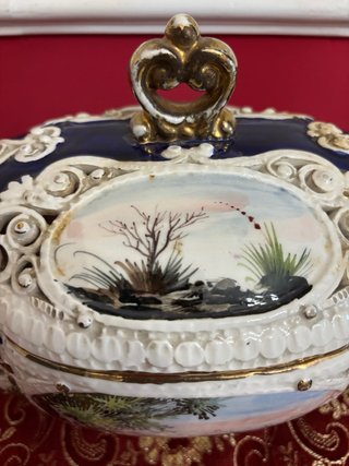 Antico centrotavola porcellana decorato