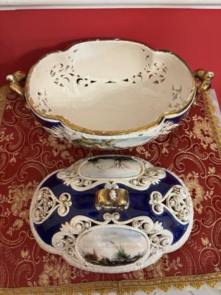 Antico centrotavola porcellana decorato