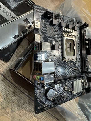 Scheda Madre ASRock H610M-H2/M.2 D5