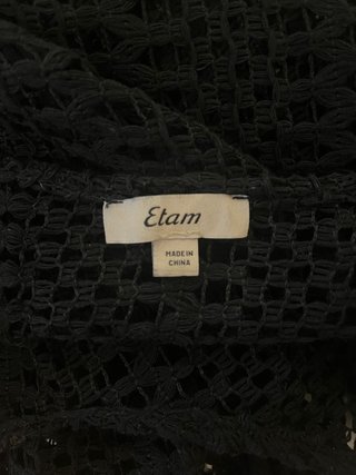 Vestido negro de red con cinturón ETAM