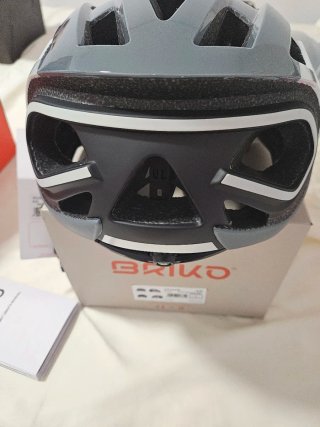 Casco Briko Blaze Talla L Gris. Sin estrenar.