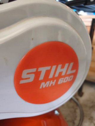 Motocultor Stihl, nuevo, solo tiene 2 usos.