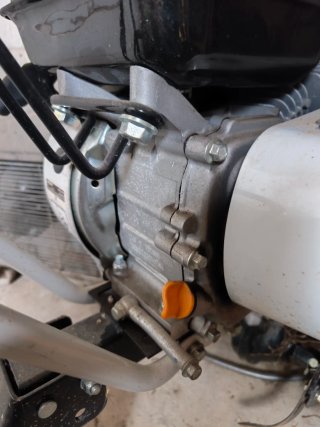 Motocultor Stihl, nuevo, solo tiene 2 usos.