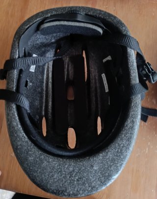 Casco y protecciones infantiles Kidzamo A ESTRENAR