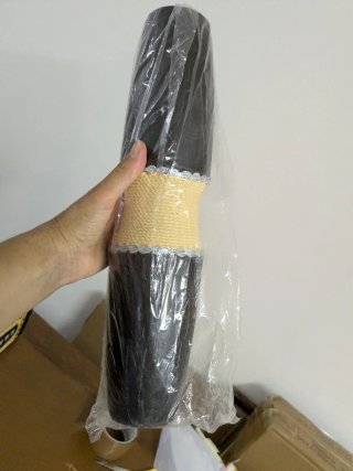 Vaso etnico beige e nero