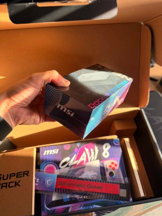 SÚPER PACK MSI Claw 8 AI + 32GB Ram 1TB