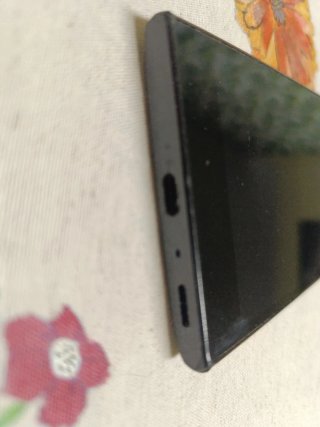 Sony Xperia Nero