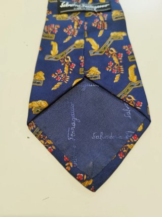 Cravatta vintage seta Salvatore Ferragamo