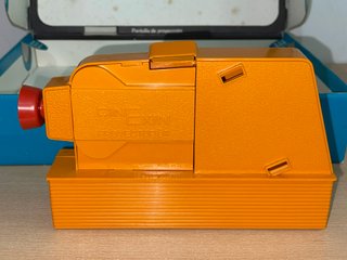 Cinexin Proyector Cine 8 m/m Ref 0800 +4 Peliculas