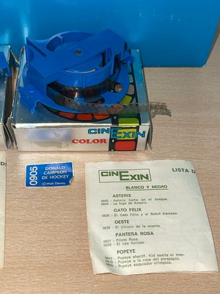 Cinexin Proyector Cine 8 m/m Ref 0800 +4 Peliculas