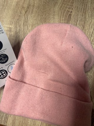 Gorro rosa con luz LED frontal