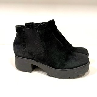 Talla 36 - Botines negros de ante plataforma