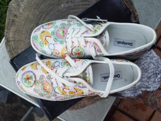 Bambas Desigual estampadas multicolor,sin estrenar