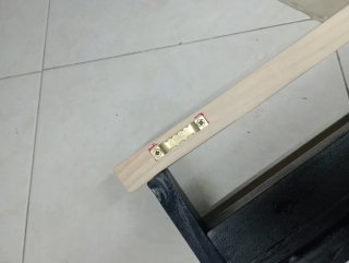Mensola portaoggetti legno e metallo