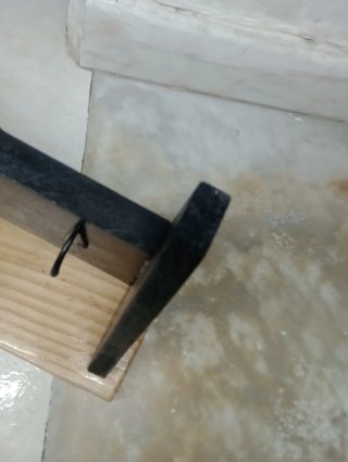 Mensola portaoggetti legno e metallo