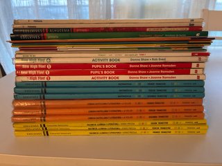 Lote de libros 1. Y 2. primaria edelvives maristas