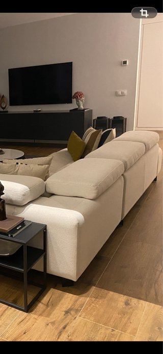 Sofá esquinero beige tela