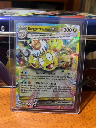 Carta Pokémon Exeggutor de Alola Teracristal