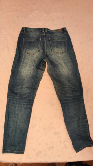 Lote 4 Pantalones Vaqueros Mujer y uno de hombre