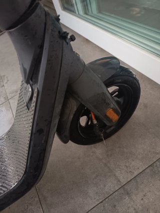 Ninebot E2 Pro con cargador