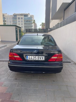 Lexus LS430 2002