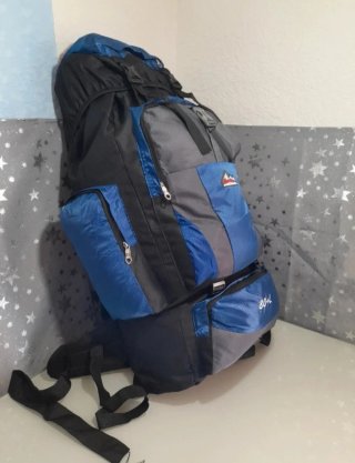Mochila Senderismo 80L Negra y Azul