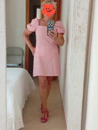 Vestido de mujer a cuadros rosa