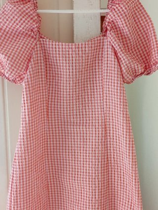 Vestido de mujer a cuadros rosa